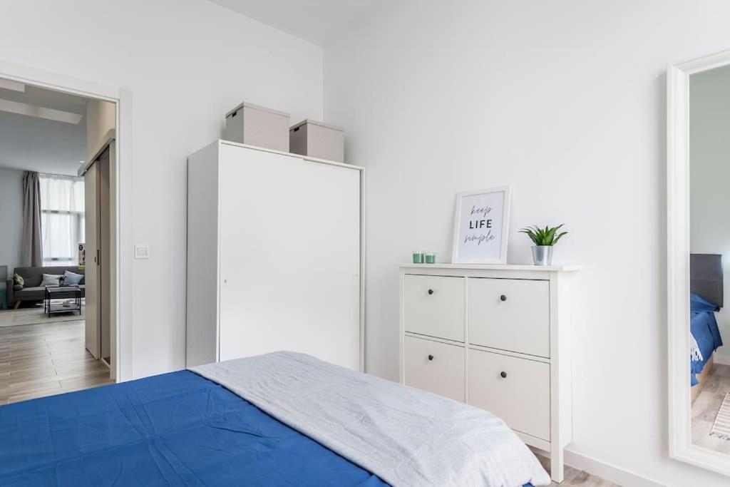 Apartamento Nuevo Cerca De La Playa Y Del Centro Walencja Zewnętrze zdjęcie